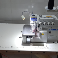 MÁY VẮT SỔ JUKI 3 KIM 6 CHỈ  MO-6843S-1D6-40H