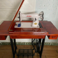 Máy gia đình Juki bàn gỗ