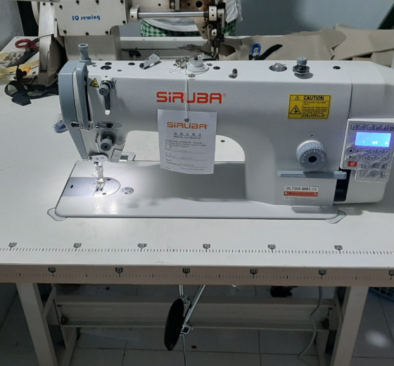 Máy May 1 Kim Điện Tử Siruba DL-7200-15