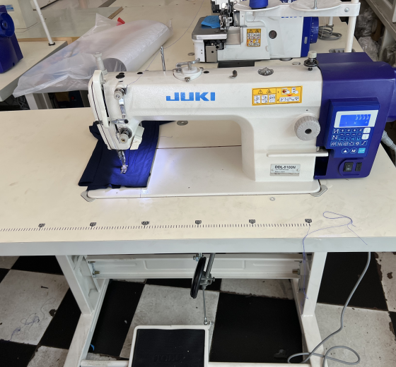 MÁY MAY 1 KIM ĐIỆN TỬ CŨ JUKI DDL-8100N