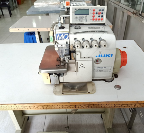 MÁY VẮT SỔ ĐIỆN TỬ 2 KIM 4 CHỈ JUKI 6814S