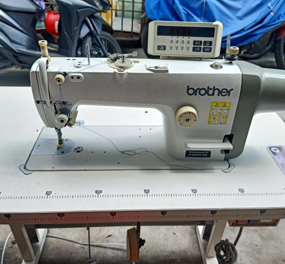 Máy May 1 Kim Điện Tử Cũ Brother S-6200DD-305