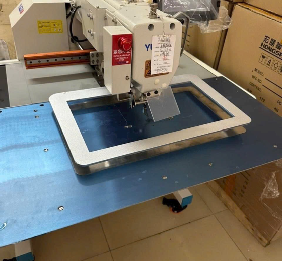 Máy may lập trình hiệu YUEBAO, YL-342H3020H