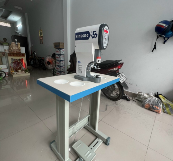  MÁY DẬP NÚT ĐỒNG ĐIỆN TỬ XINDING XD-818 MÁY DẬP NÚT ĐỒNG ĐIỆN TỬ XINDING XD-818